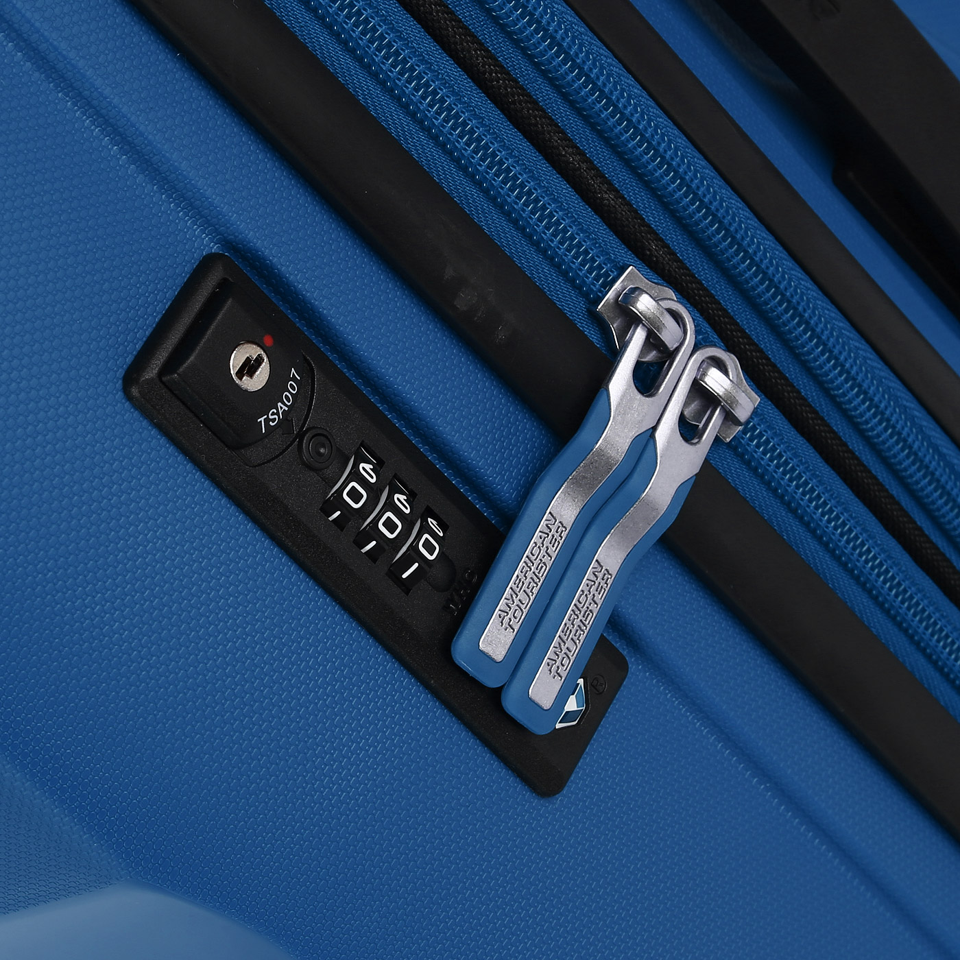 Чемодан большой L из полипропилена с кодовым замком American Tourister Bon Air